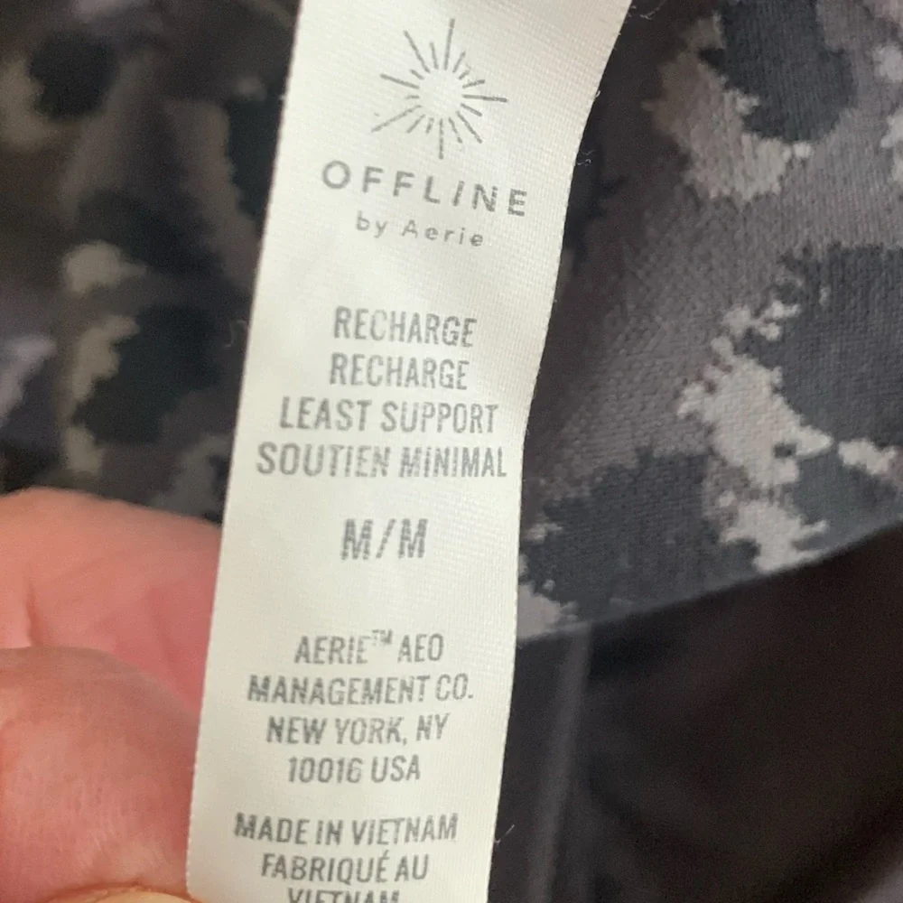 Offline by Aerie Recharge Light Support Leopard Sports Bra Sz M